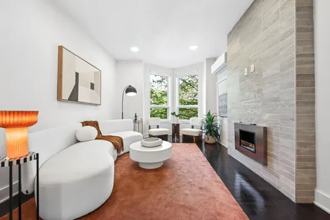 $560,000 | 367 2nd Street, Unit 201, Jersey City, NJ 07302