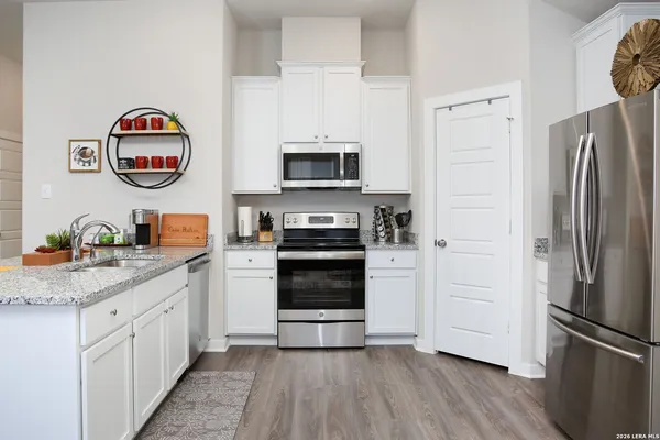 $2,150 | 6943 Emerald Valley, San Antonio, TX 78242