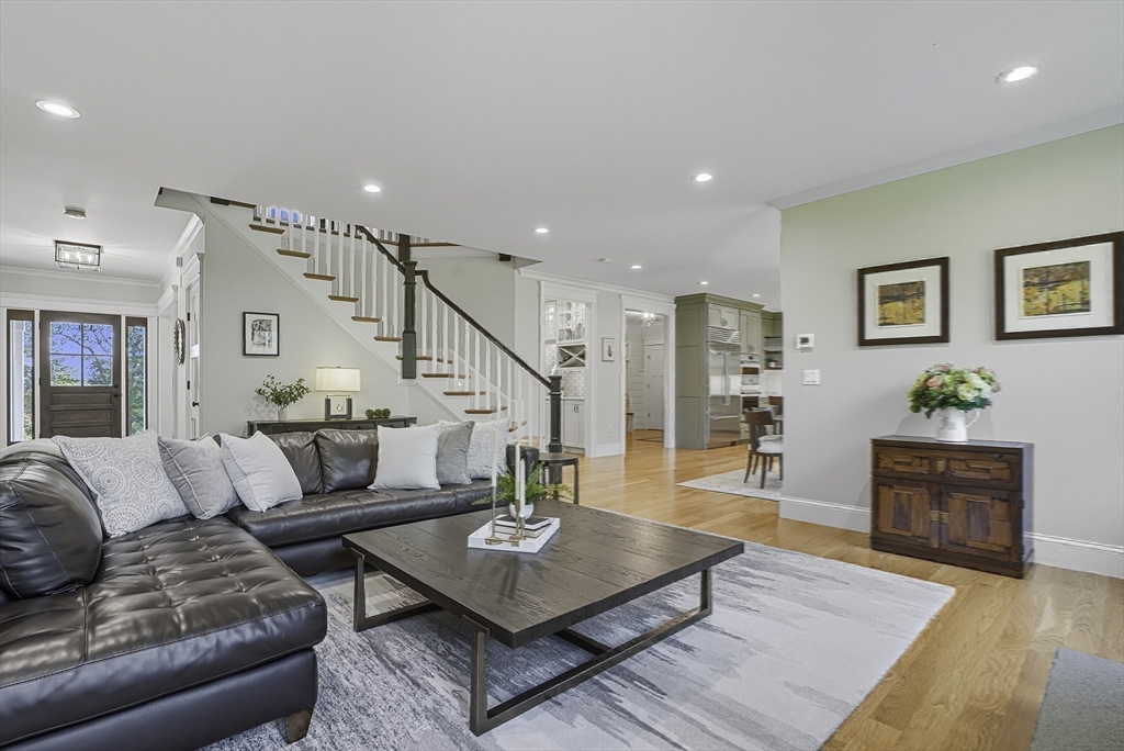 2 Whisper Way Hopkinton, MA 01748 - Photo 15 of 40