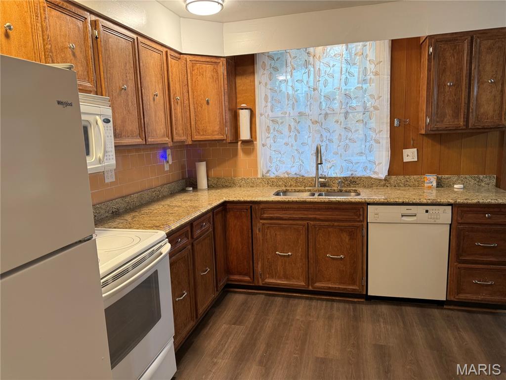 22 Bon Price Terrace St. Louis, MO 63132 - Photo 7 of 22