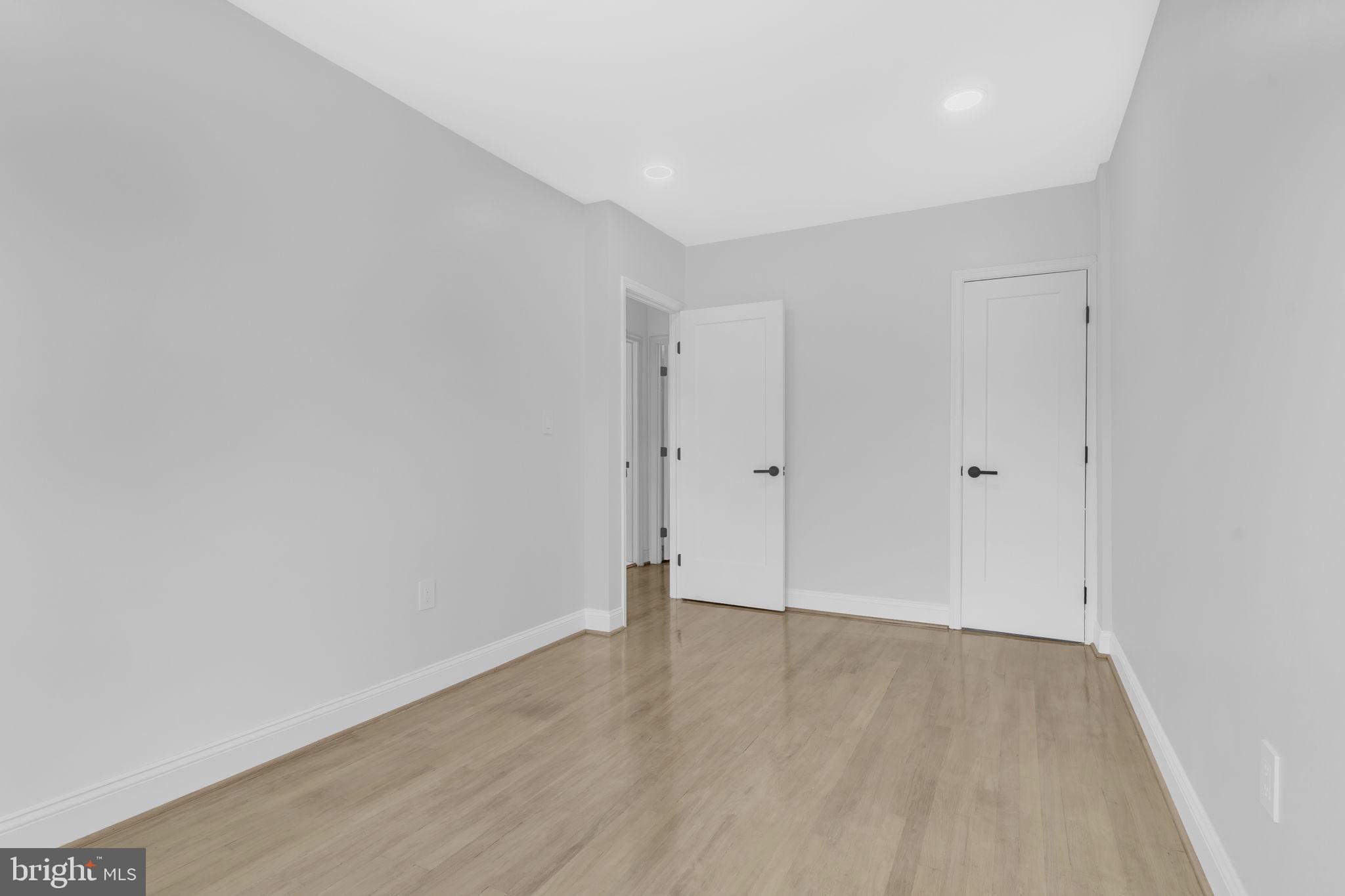 314 Farragut Street Northwest Washington, DC 20011 - Photo 22 of 38