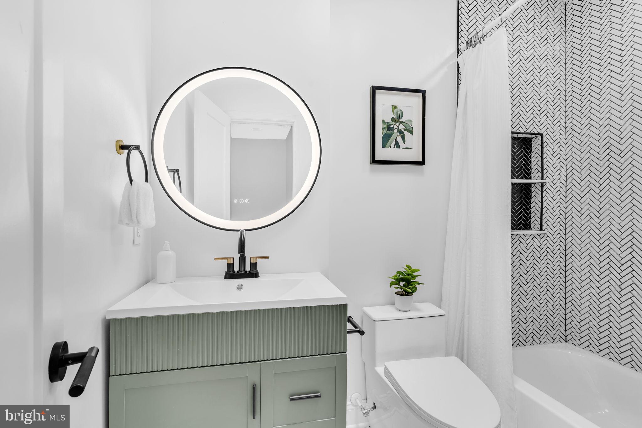 314 Farragut Street Northwest Washington, DC 20011 - Photo 25 of 38