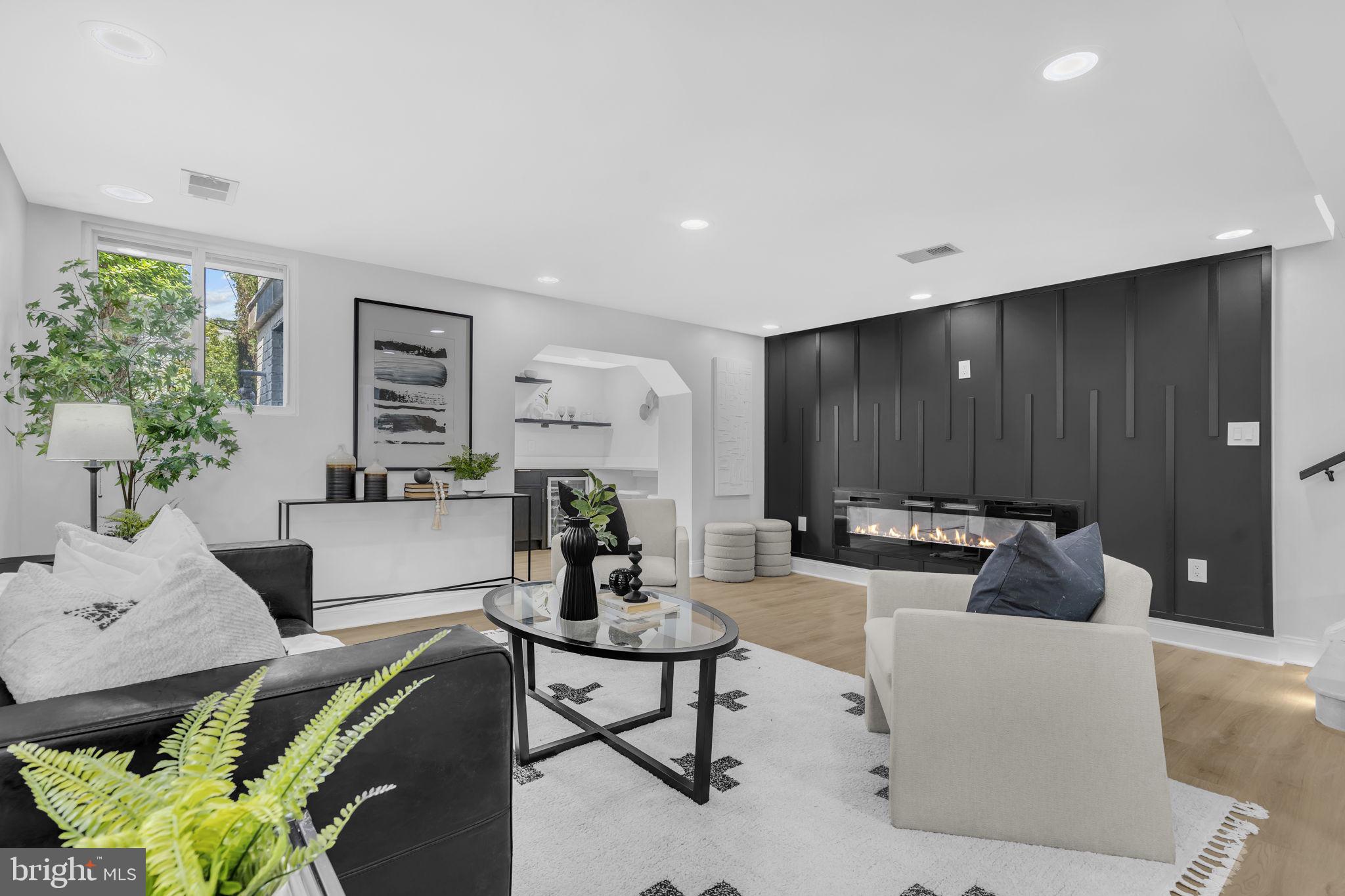 314 Farragut Street Northwest Washington, DC 20011 - Photo 29 of 38