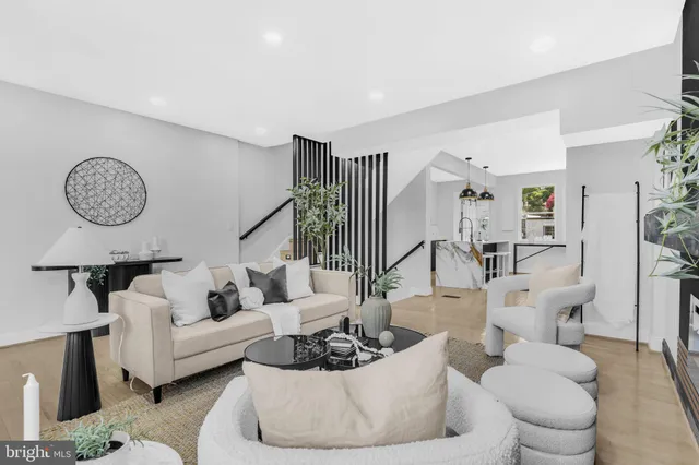 $895,000 | 314 Farragut Street Northwest, Washington, DC 20011