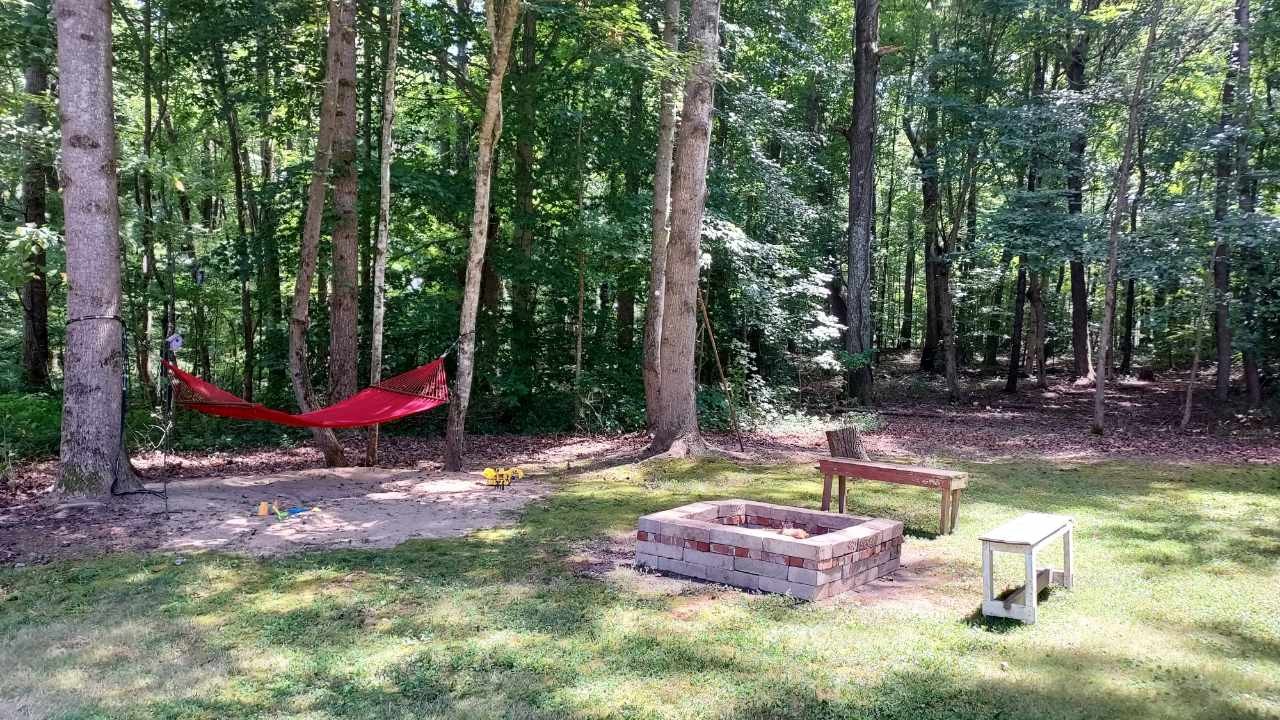 3375 Highway 49 Springfield, TN 37172 - Photo 50 of 51 a view of a backyard with swimming pool