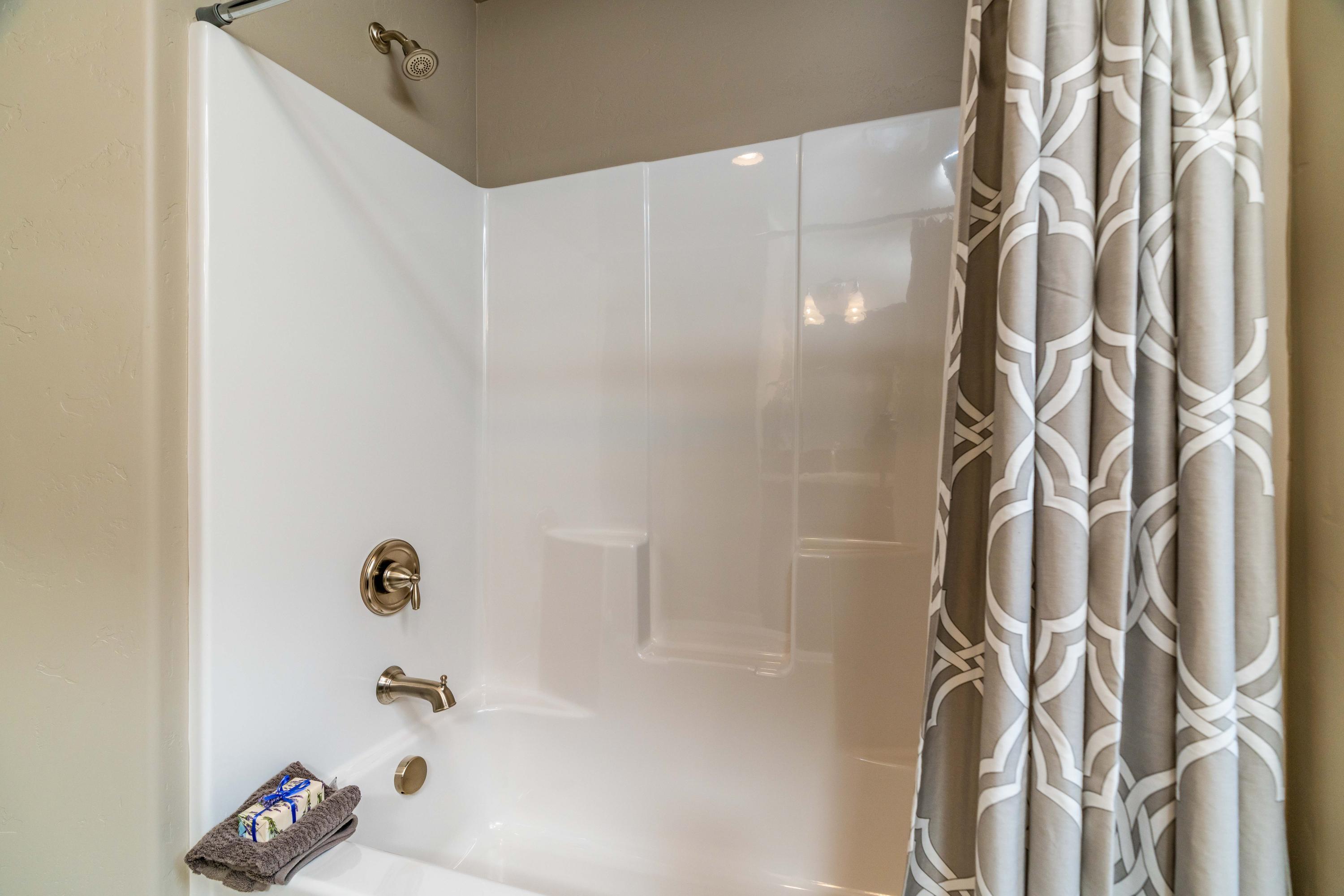 20559 Rolen Avenue, Unit LOT 175 Bend, OR 97702 - Photo 37 of 41 Interior of finished home - finishes will vary