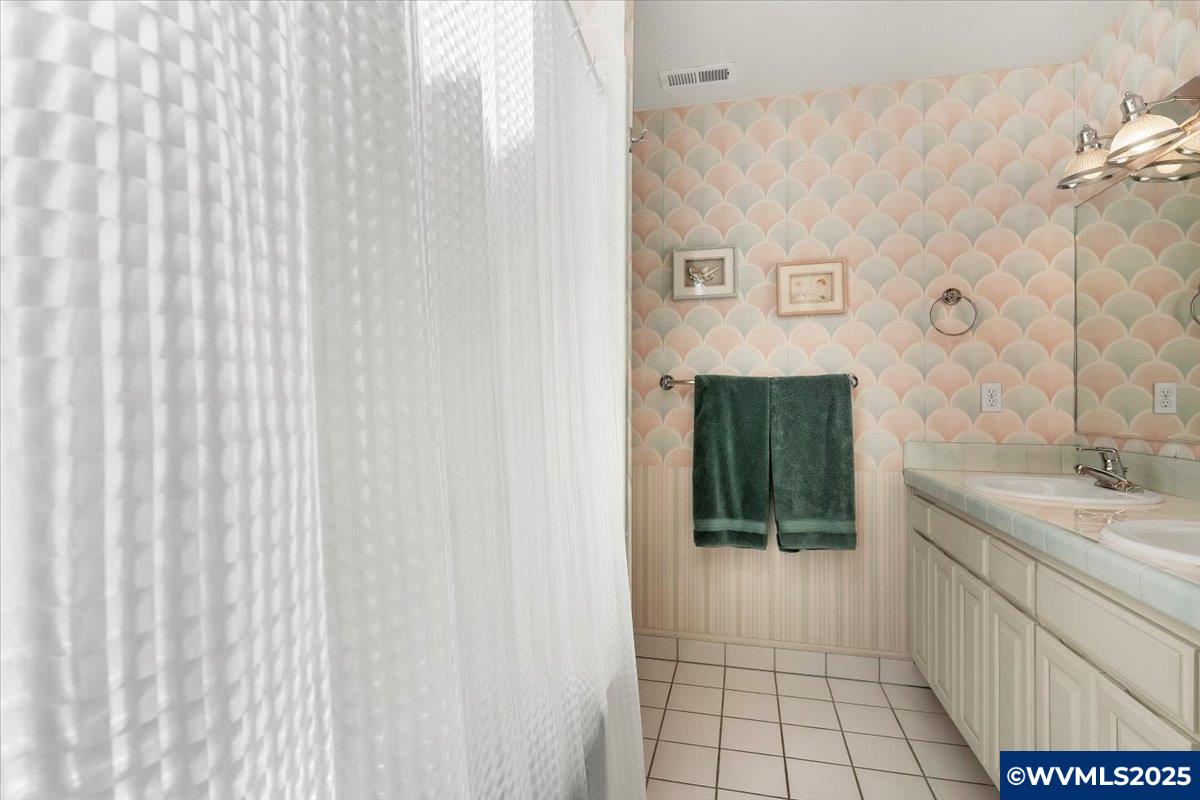 1753 Springtime Court Northeast Keizer, OR 97303 - Photo 31 of 45