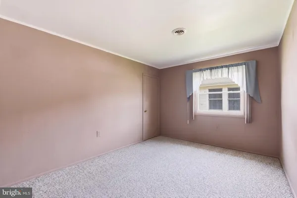 $310,000 | 7 Pavilion Street, Toms River, NJ 08757