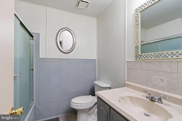 $310,000 | 7 Pavilion Street, Toms River, NJ 08757