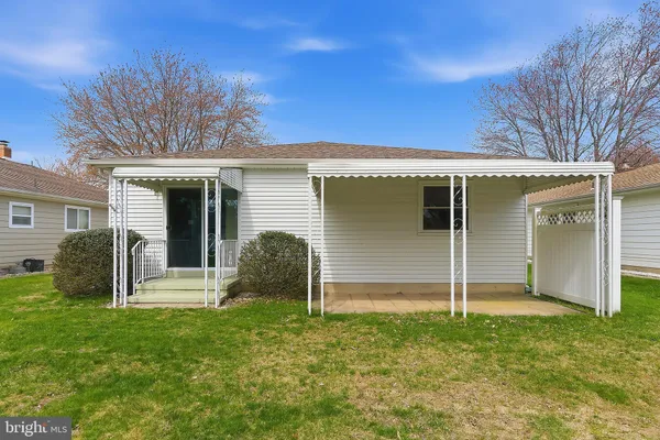 $310,000 | 7 Pavilion Street, Toms River, NJ 08757