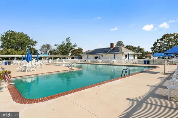 $310,000 | 7 Pavilion Street, Toms River, NJ 08757