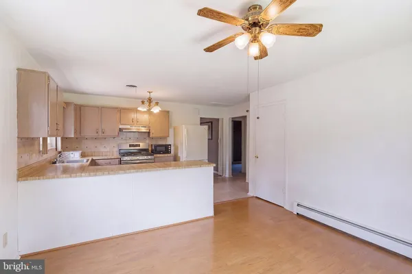 $310,000 | 7 Pavilion Street, Toms River, NJ 08757