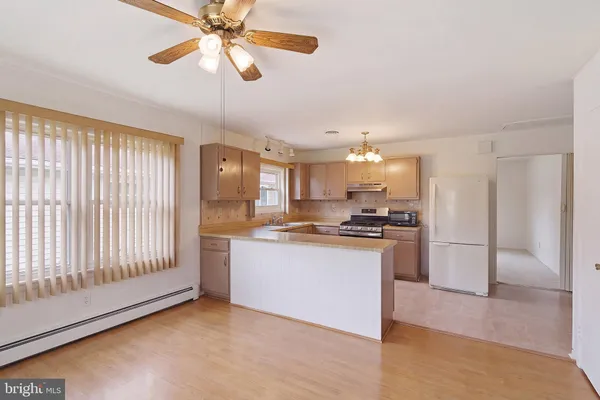 $310,000 | 7 Pavilion Street, Toms River, NJ 08757