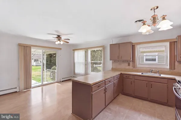 $310,000 | 7 Pavilion Street, Toms River, NJ 08757
