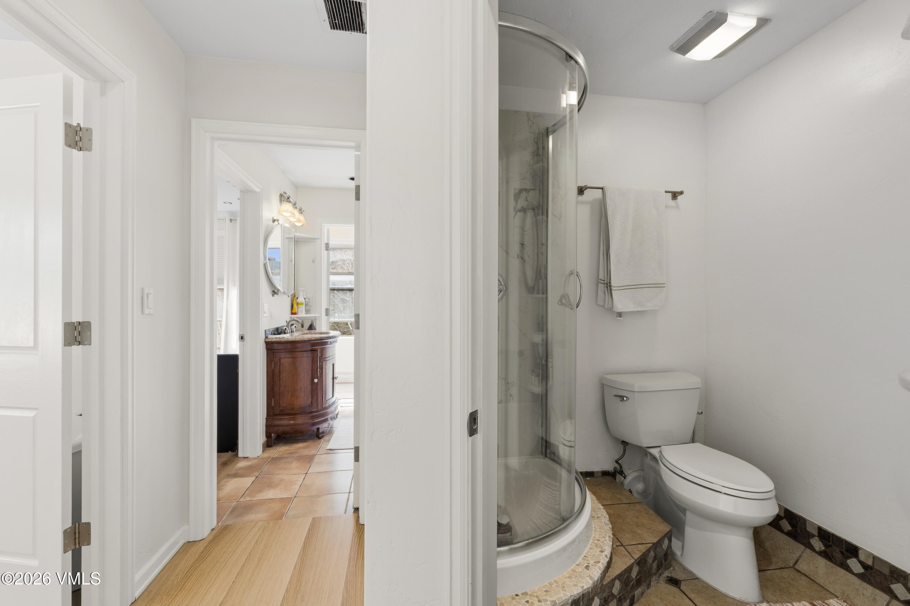 34295 Highway 6, Unit 213 Edwards, CO 81632 - Photo 24 of 47 Custom shower