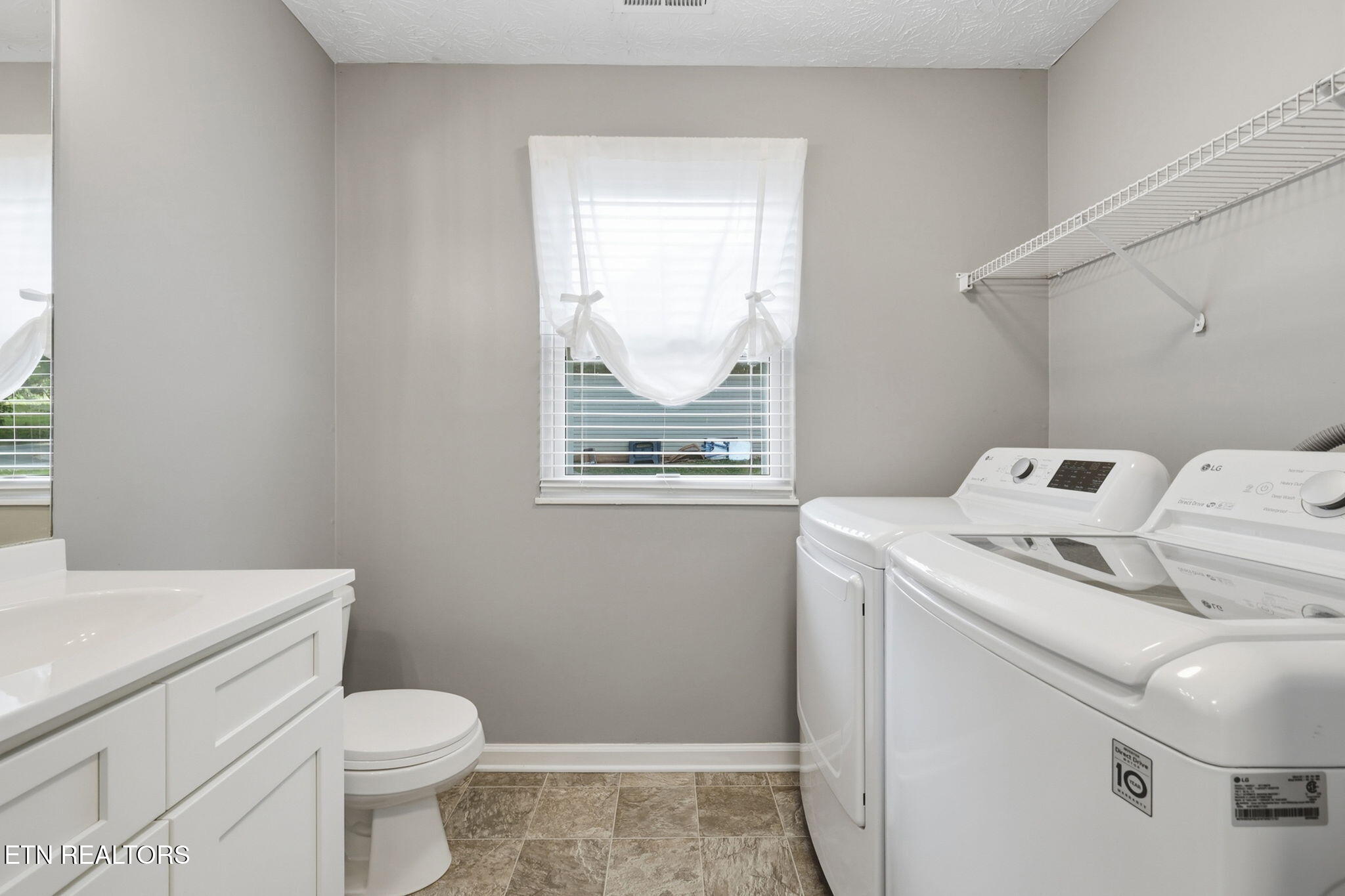 5516 West Emory Road Powell, TN 37849 - Photo 17 of 40 24-web-or-mls-3F1A9793