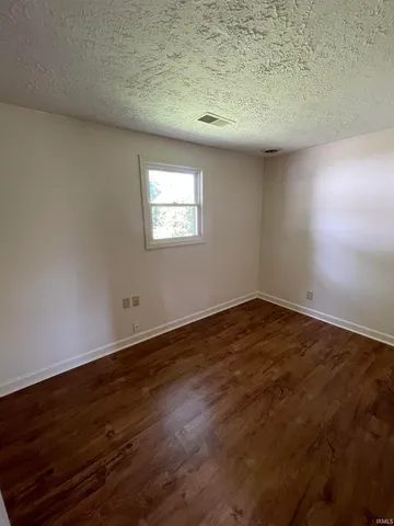 $850 | 415 North Kimble Drive, Unit DUPLEX A, Bloomington, IN 47404