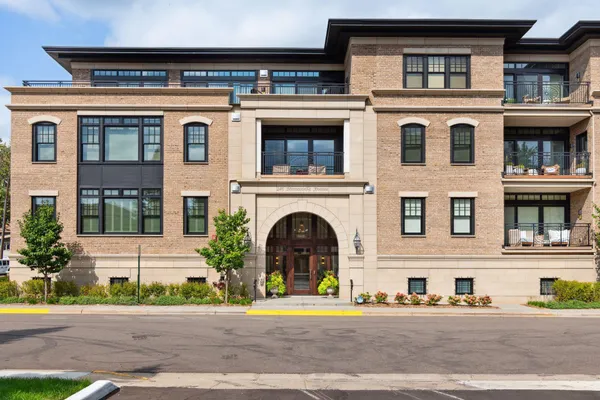$2,800,000 | 240 Minnetonka Avenue South, Unit 203, Wayzata, MN 55391