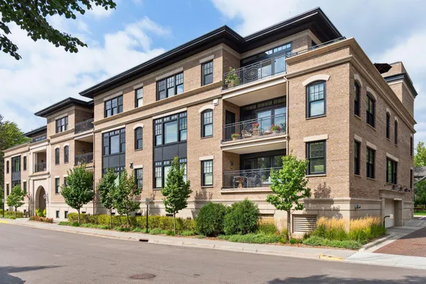 $2,800,000 | 240 Minnetonka Avenue South, Unit 203, Wayzata, MN 55391