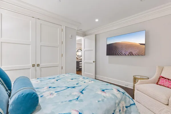 $2,800,000 | 240 Minnetonka Avenue South, Unit 203, Wayzata, MN 55391