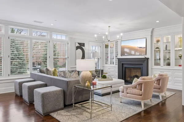 $2,800,000 | 240 Minnetonka Avenue South, Unit 203, Wayzata, MN 55391