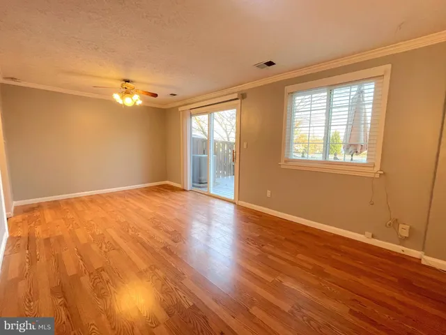 $2,400 | 8813 Vicksburg Court, Manassas, VA 20109