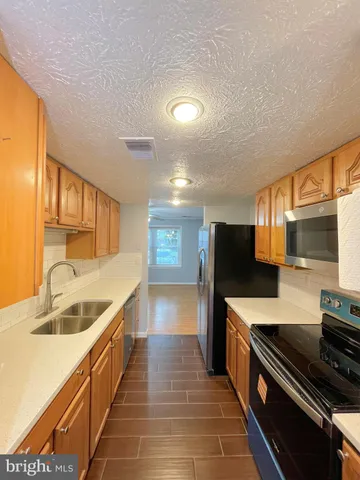 $2,400 | 8813 Vicksburg Court, Manassas, VA 20109