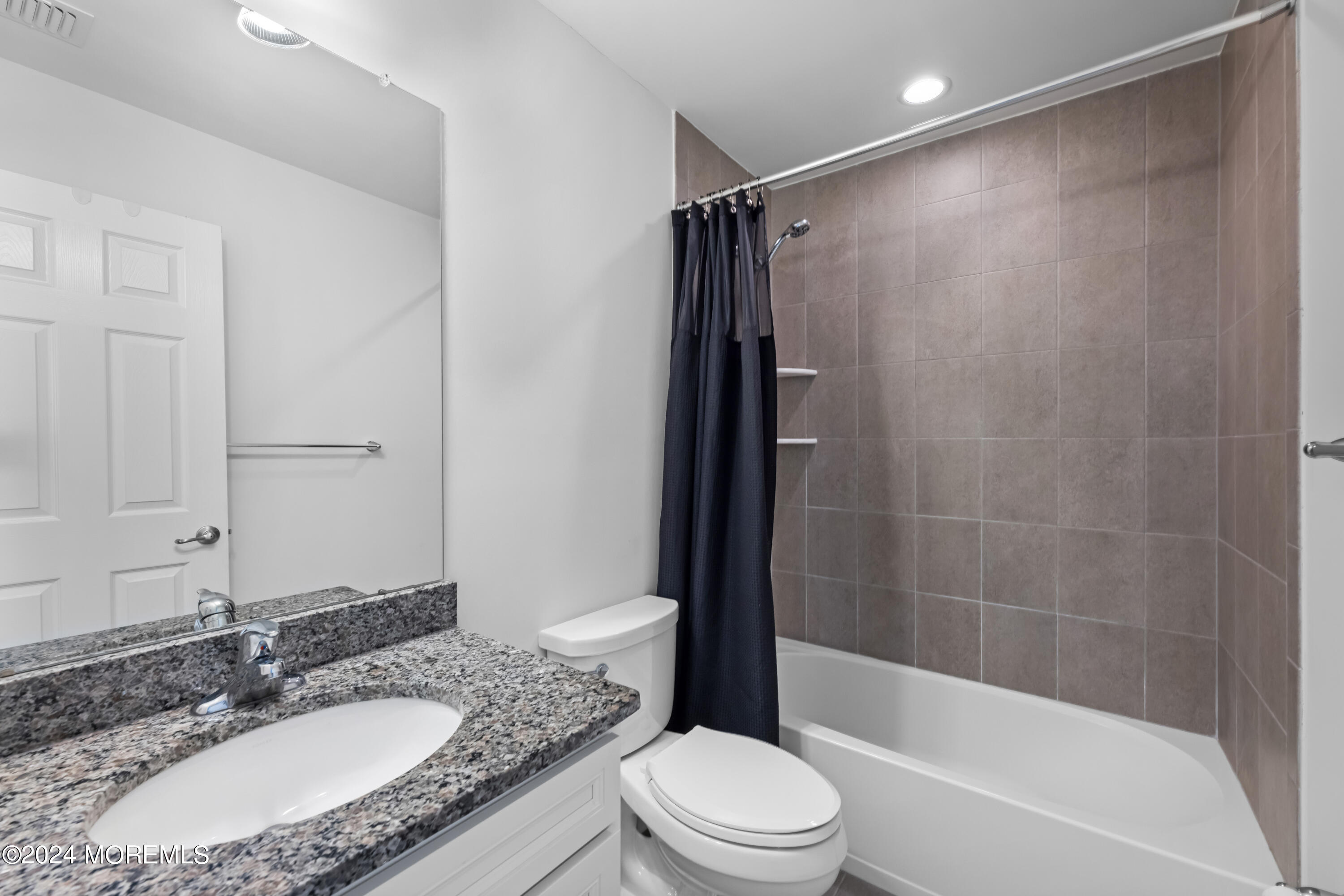 21 Snyder Road Howell, NJ 07731 - Photo 29 of 46 Loft Guest Bathroom