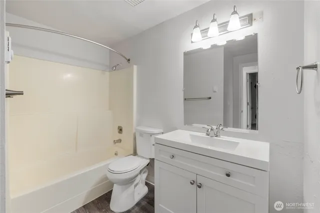 $6,500,000 | 5211 East 96th Street, Tacoma, WA 98446