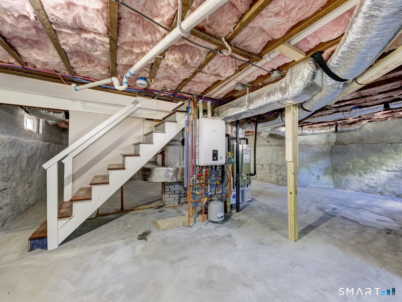 16 Shoreham Road New Haven, CT 06512 - Photo 33 of 40