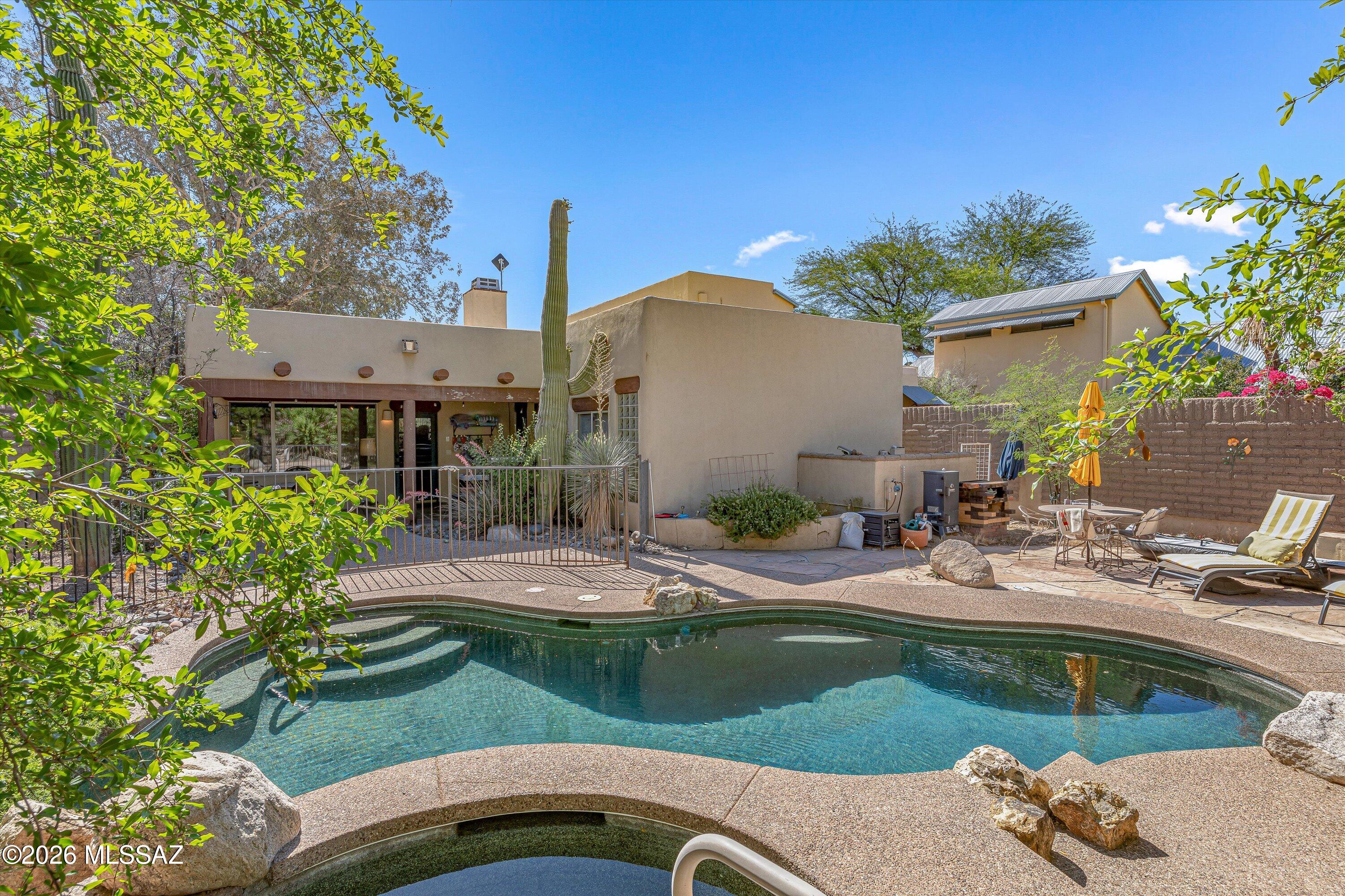 2940 North Santa Rosa Place Tucson, AZ 85712 - Photo 38 of 45