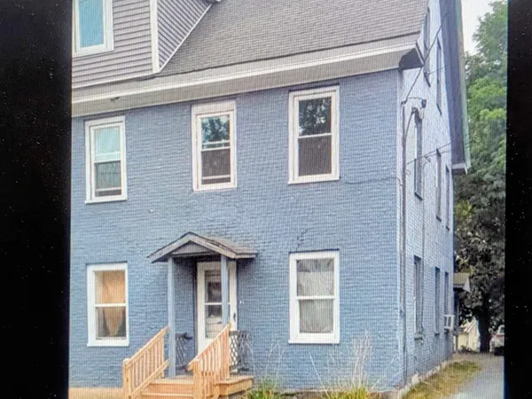$1,500 | 13-15 Walnut Street, Unit 6, Claremont, NH 03743