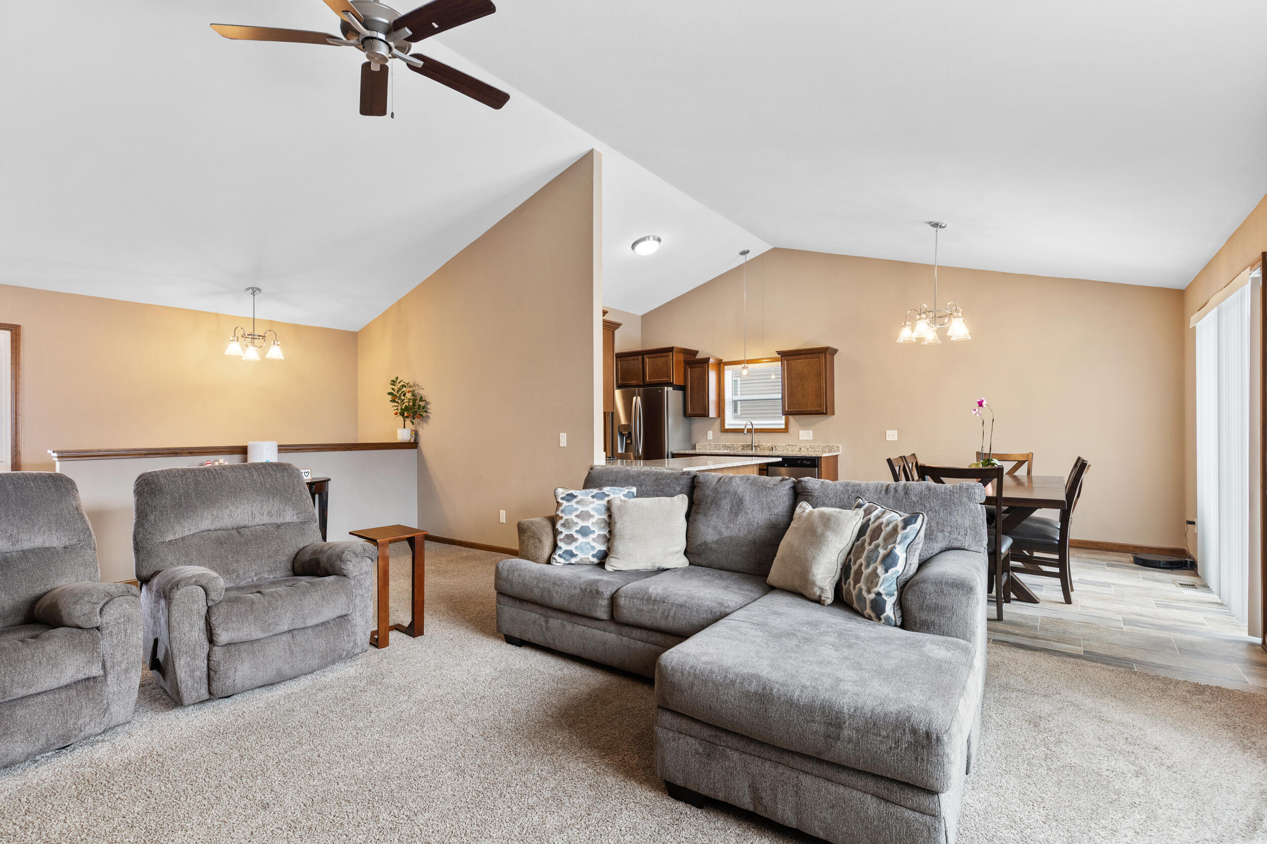 6441 Kingsview Drive Mount Pleasant, WI 53406 - Photo 15 of 36 photo jan 13 2026, 10 31 21 pm