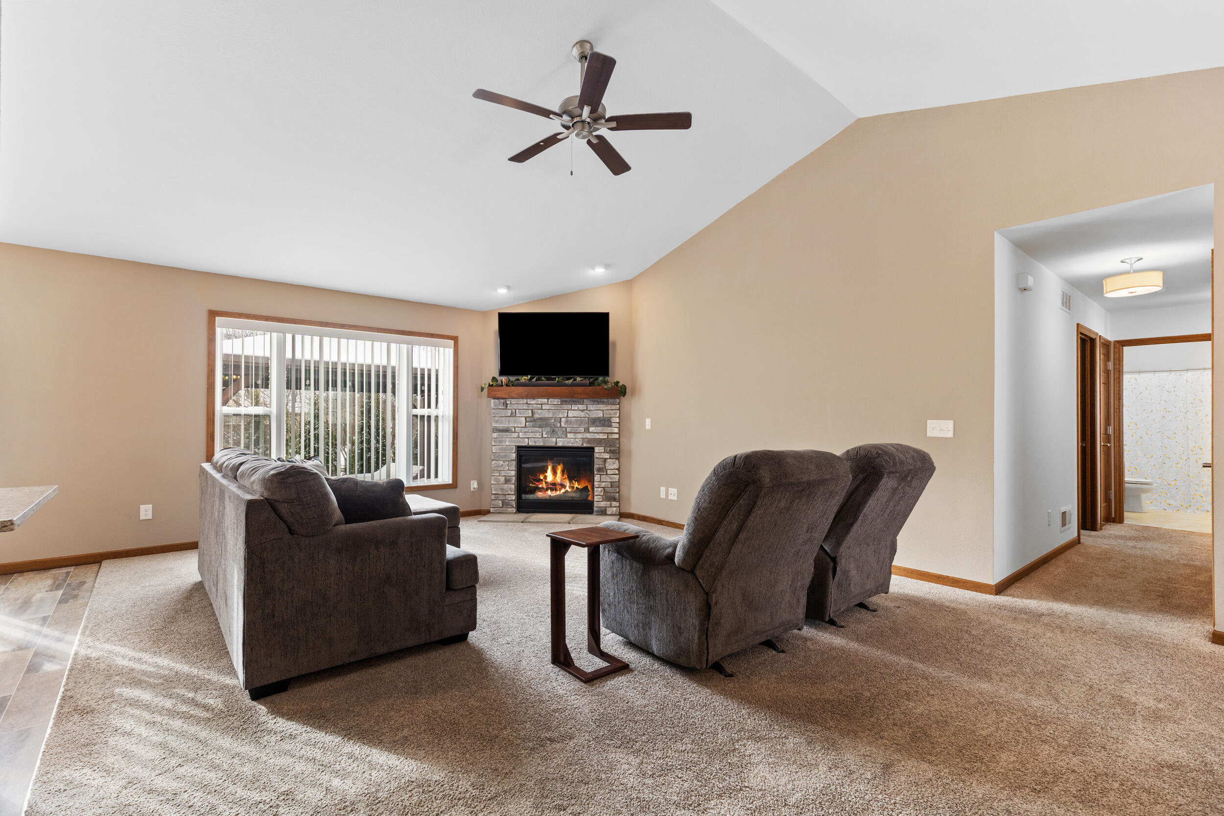 6441 Kingsview Drive Mount Pleasant, WI 53406 - Photo 16 of 36 photo jan 13 2026, 10 29 05 pm (2)