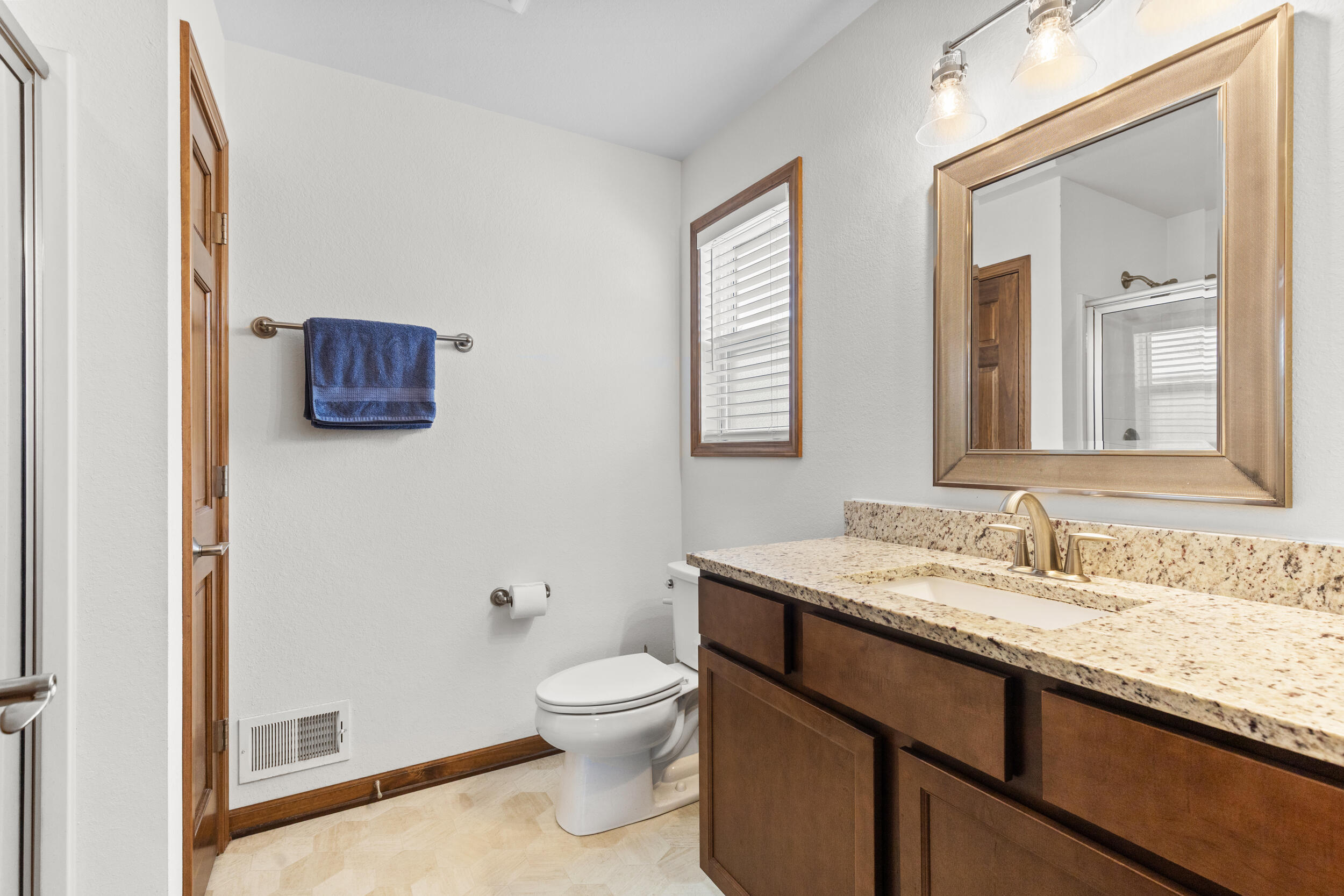 6441 Kingsview Drive Mount Pleasant, WI 53406 - Photo 22 of 36 photo jan 13 2026, 10 15 54 pm