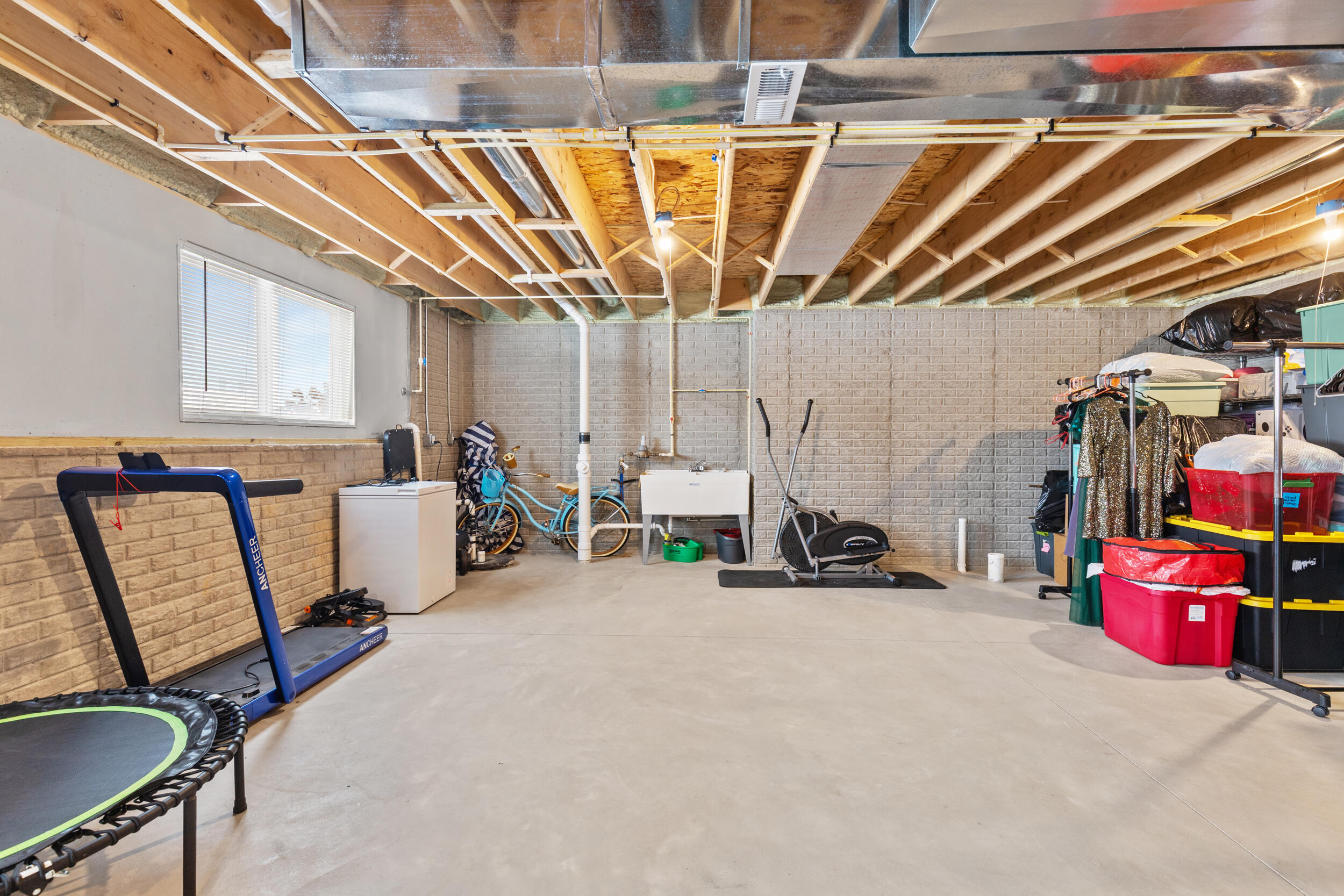 6441 Kingsview Drive Mount Pleasant, WI 53406 - Photo 30 of 36 photo jan 13 2026, 10 22 01 pm