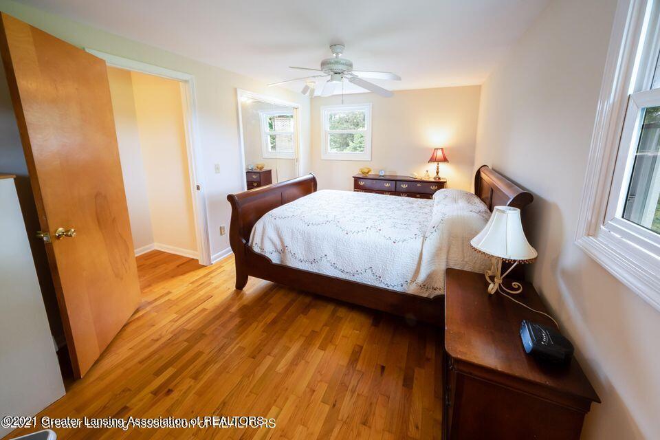 5849 Green Road Haslett, MI 48840 - Photo 26 of 48 45
