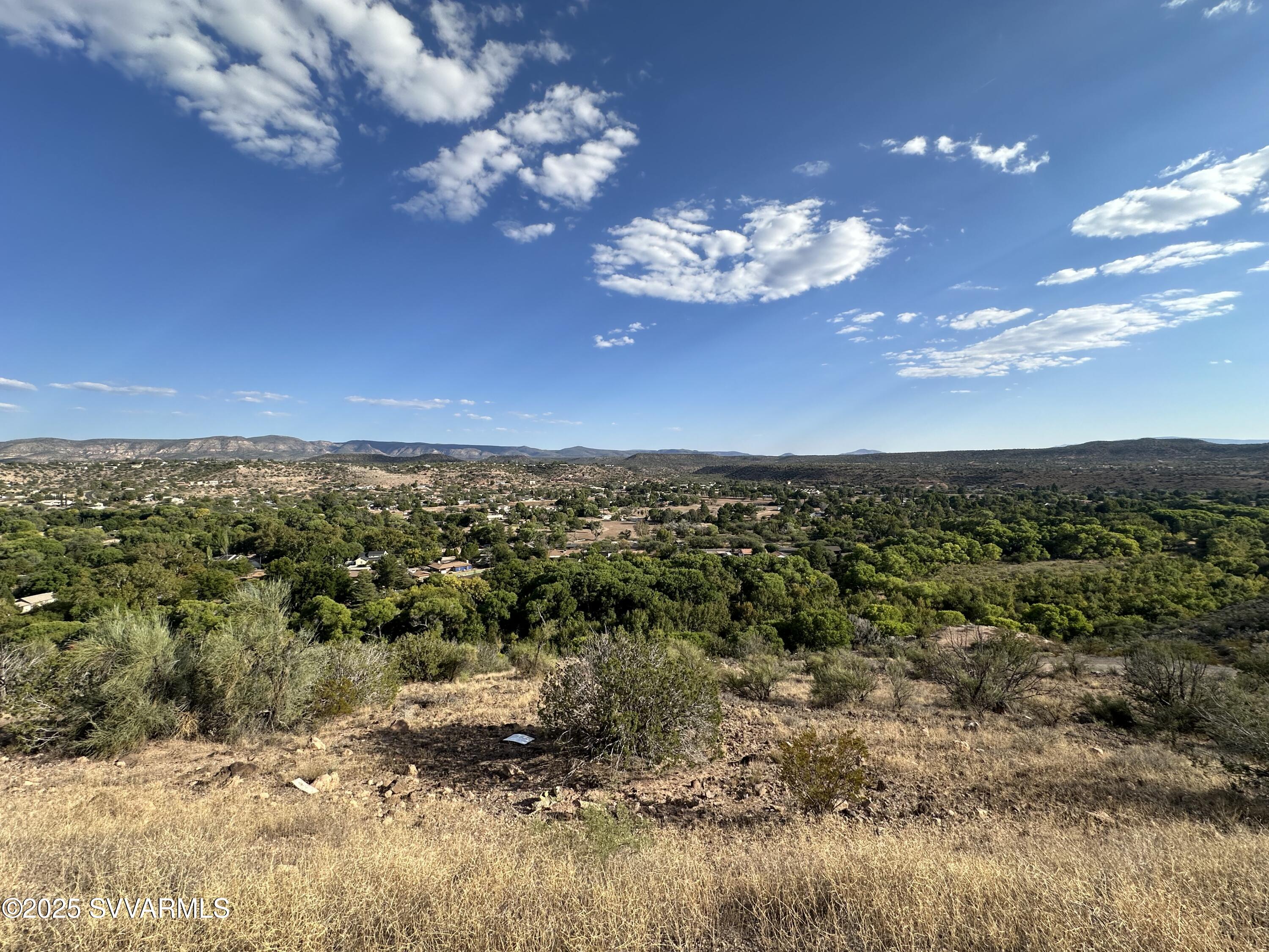 4750 Thunderhead Trail, Unit 227 Rimrock, AZ 86335 - Photo 10 of 23 a view of a house with a mountain