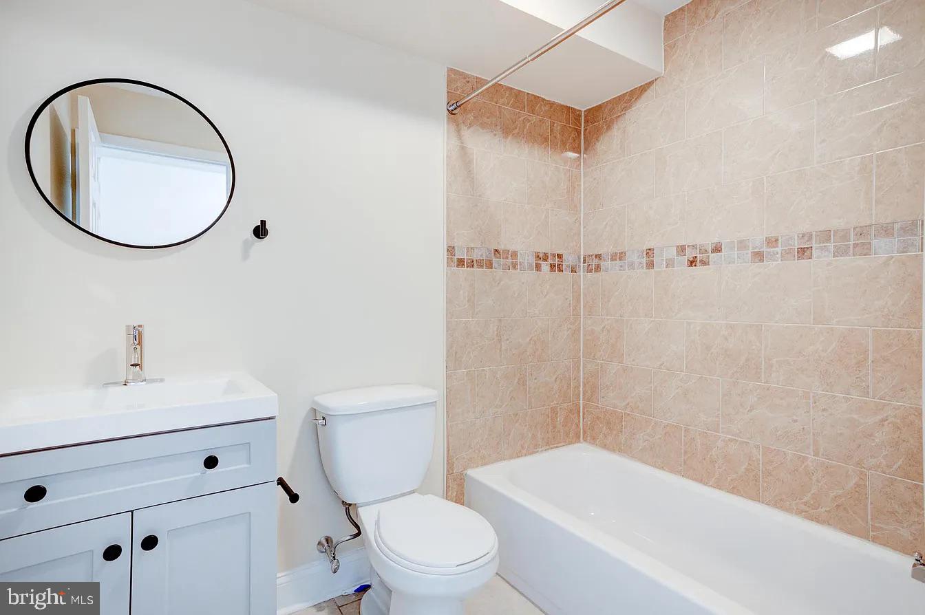 1315 North 19th Street, Unit A Philadelphia, PA 19121 - Photo 12 of 27