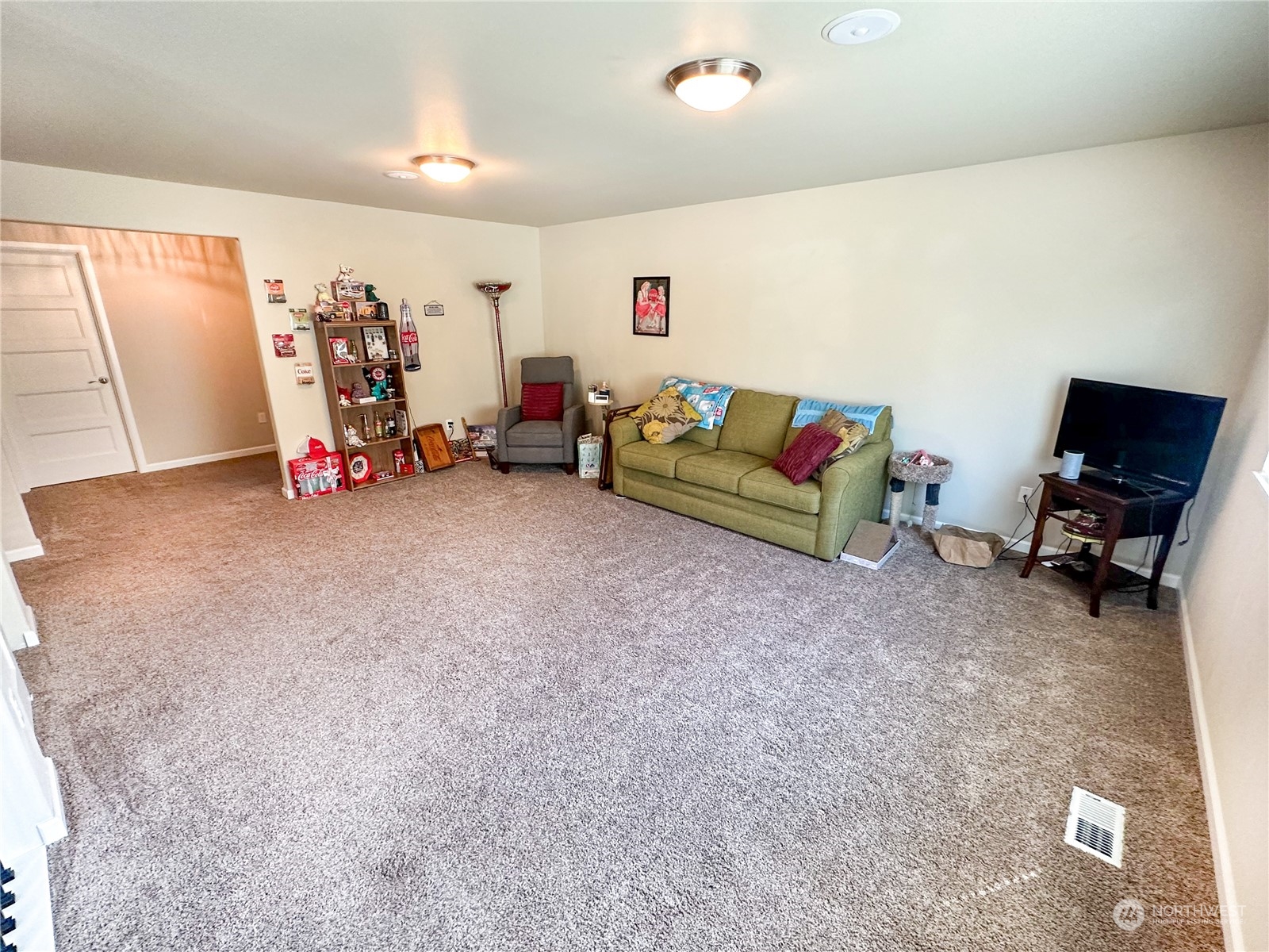 4834 Rosa Court Lacey, WA 98503 - Photo 11 of 21 Gallery Image 11