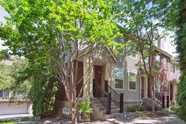 $2,995 | 8296 Townsend Drive, Eden Prairie, MN 55344