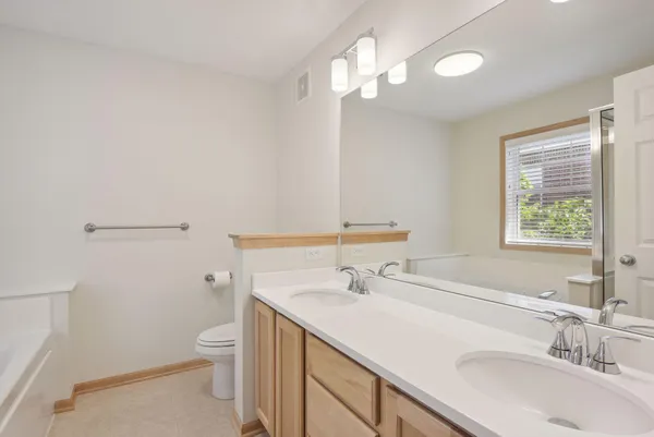 $2,995 | 8296 Townsend Drive, Eden Prairie, MN 55344