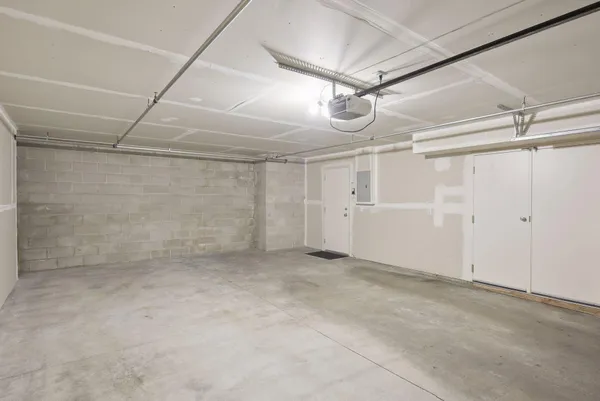 $2,995 | 8296 Townsend Drive, Eden Prairie, MN 55344