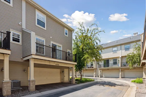 $2,995 | 8296 Townsend Drive, Eden Prairie, MN 55344