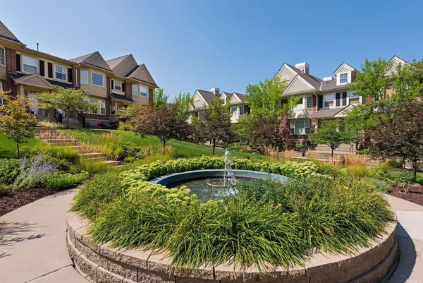 $2,995 | 8296 Townsend Drive, Eden Prairie, MN 55344