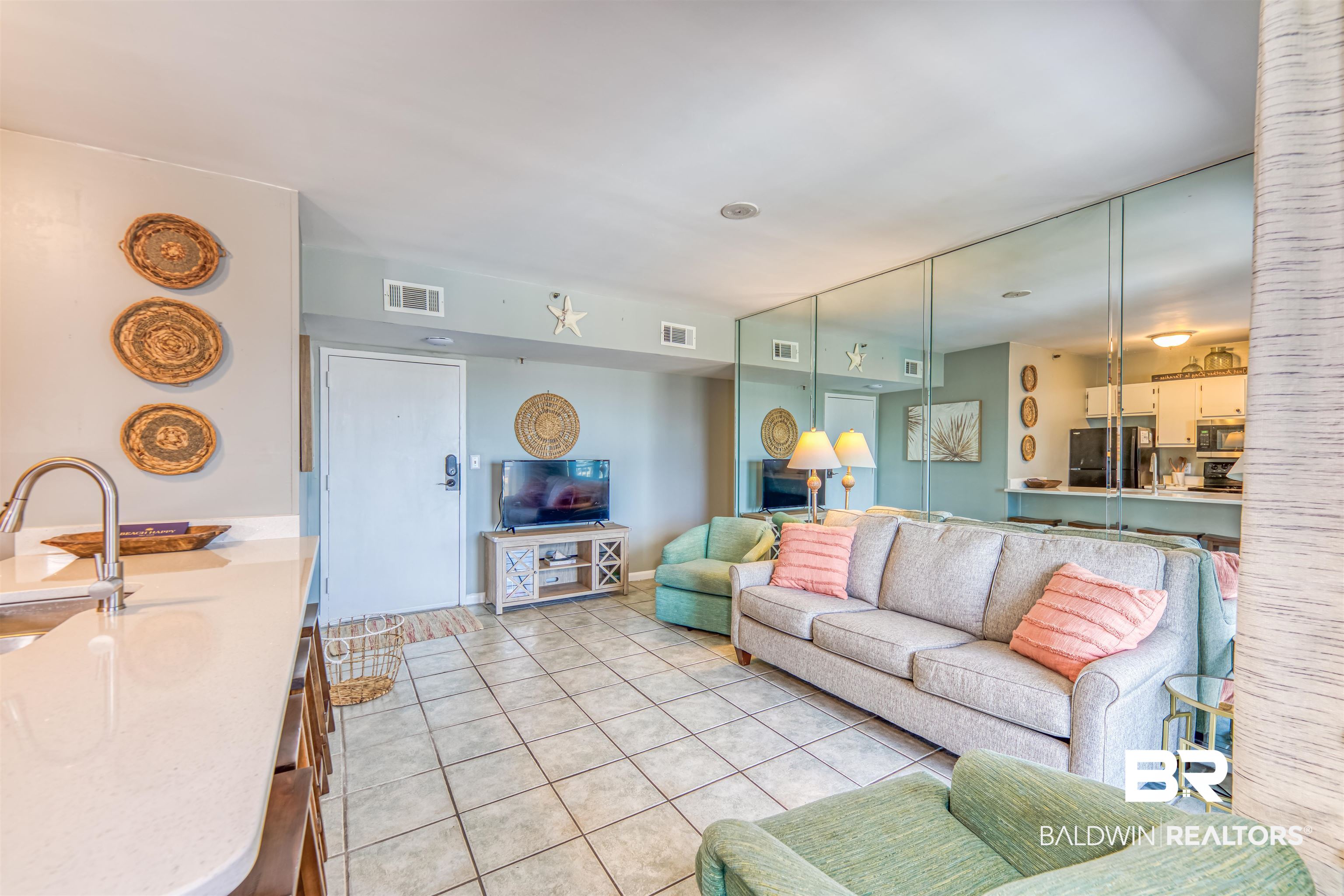 375 Plantation Road, Unit 5406 Gulf Shores, AL 36542 - Photo 7 of 23 Living area