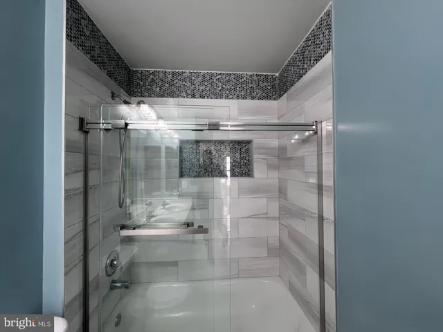 $4,650 | 3925 Beeker Mill Place, Chantilly, VA 20151