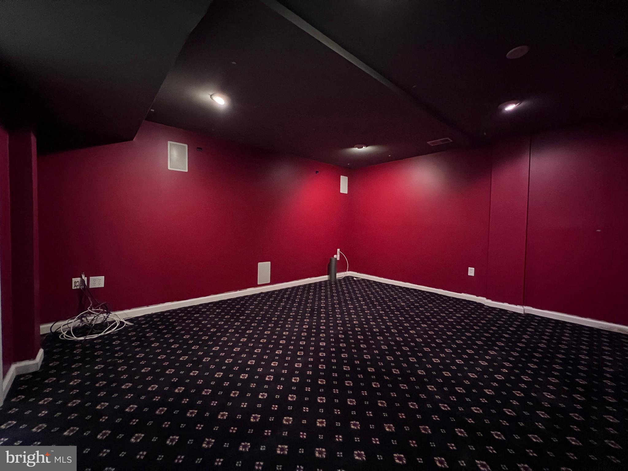 3925 Beeker Mill Place Chantilly, VA 20151 - Photo 30 of 40 a view of an empty room