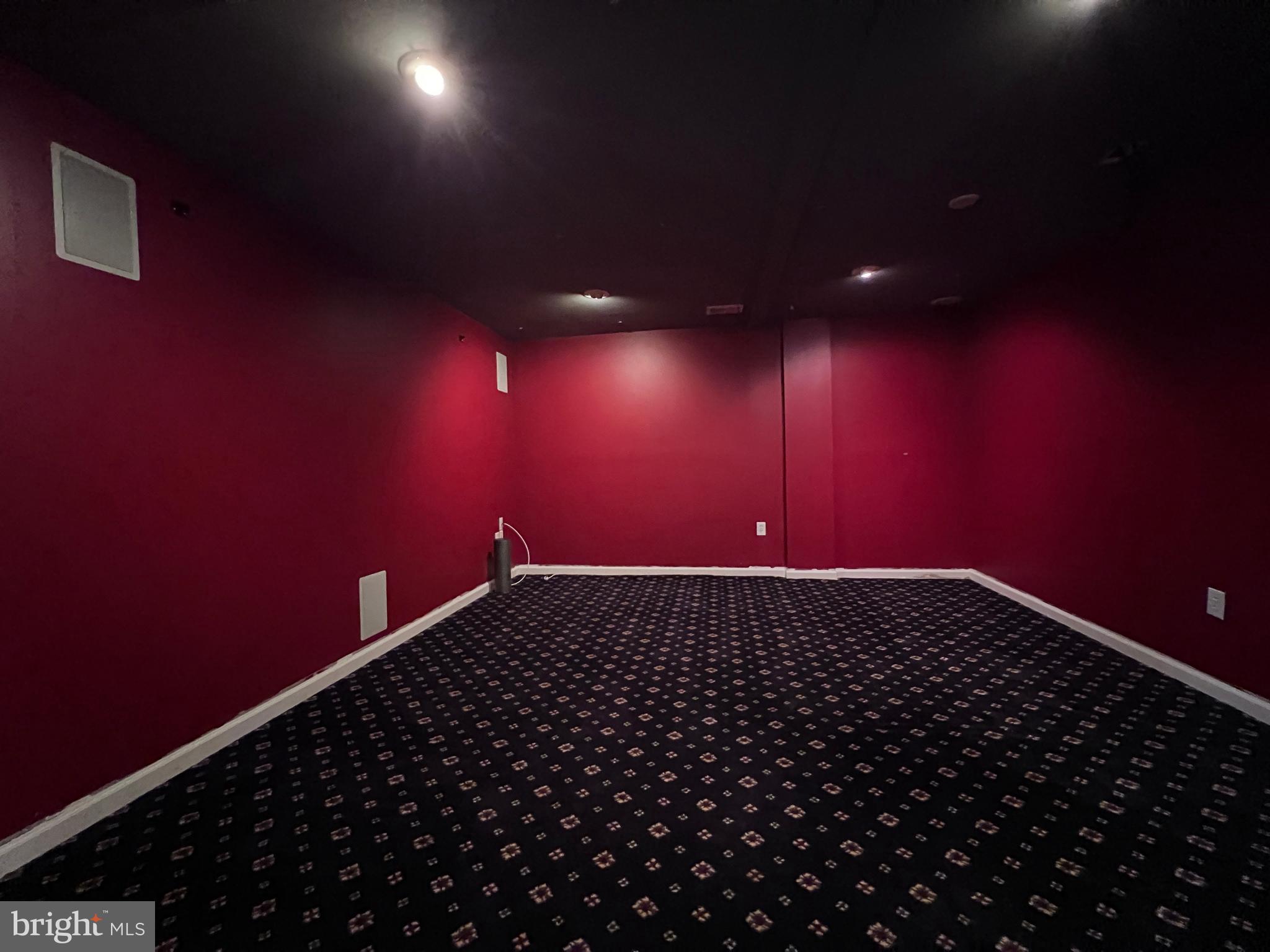 3925 Beeker Mill Place Chantilly, VA 20151 - Photo 31 of 40 a view of an empty room