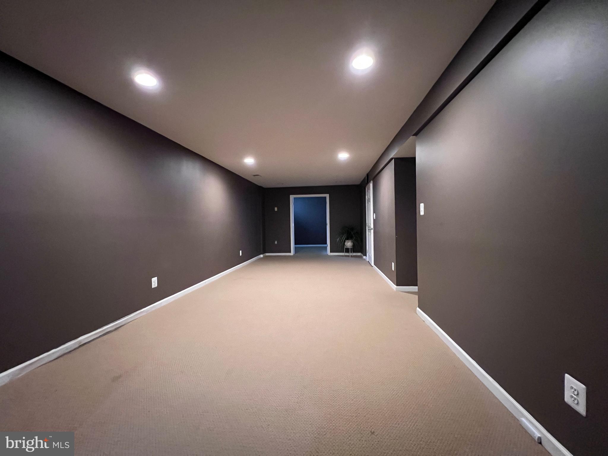 3925 Beeker Mill Place Chantilly, VA 20151 - Photo 33 of 40 a view of an empty room